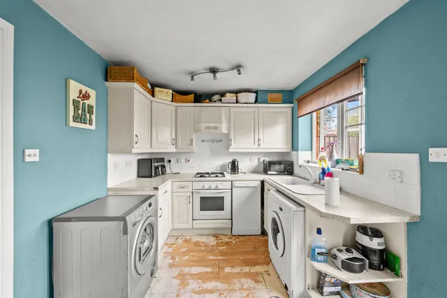 Langton Close, Newton-Le-Willows, WA12, photo 3
