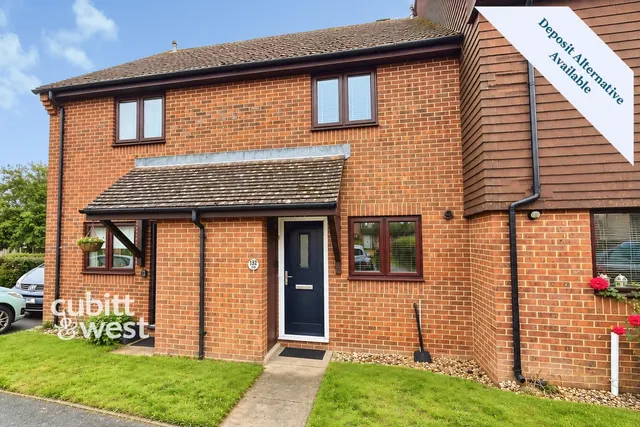 Highfield Lane, Oving, PO20, photo 1