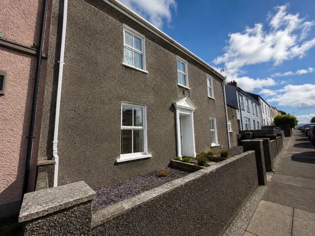 Charles Street, Milford Haven, SA73, photo 2