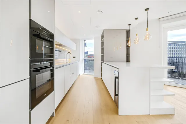 White City Living, White City, W12, photo 2
