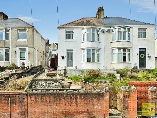 Shelone Road, Neath, Neath Port Talbot, SA11 2NE, photo 1