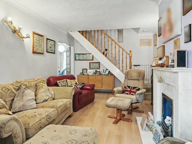 The Woodlands, Northwich, photo 2