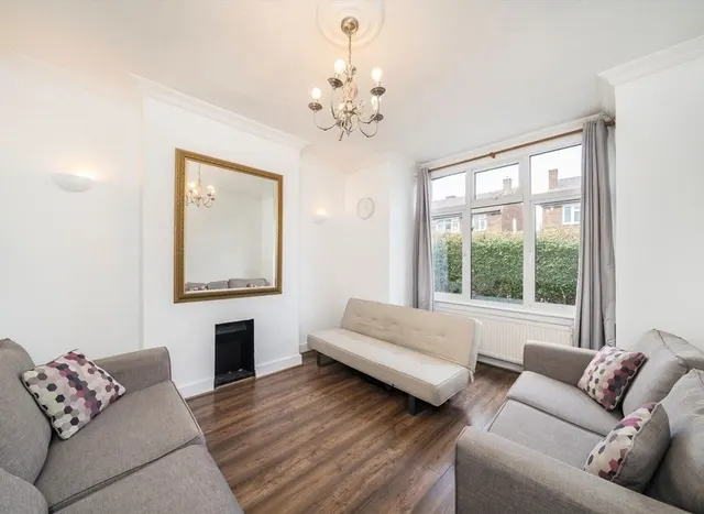 Eswyn Road, Tooting, SW17, photo 2
