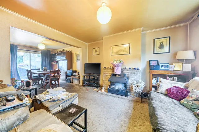 Photo 2 — Upper Wickham Lane, DA16