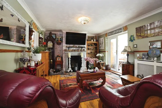 Parkhouse Road, Shipton Bellinger, SP9, photo 2