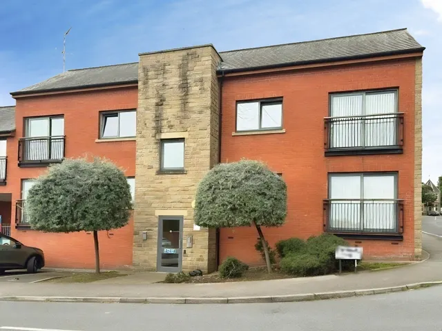 1 bedroom flat — 51 Floodgate Drive, Ecclesfield, Sheffield, S35