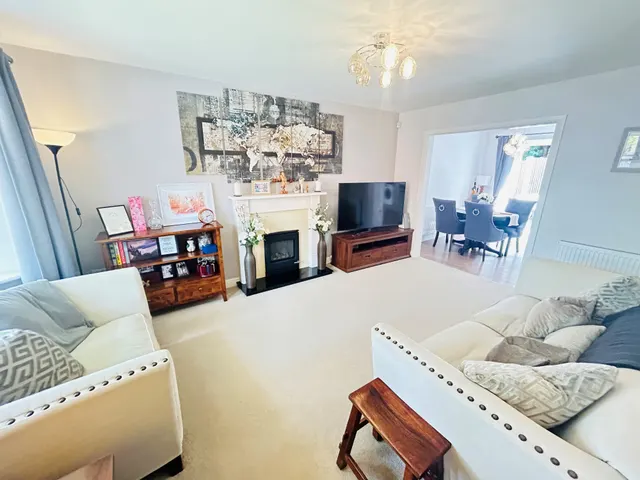 Golden Hill Close, Ribbleton, PR2, photo 3