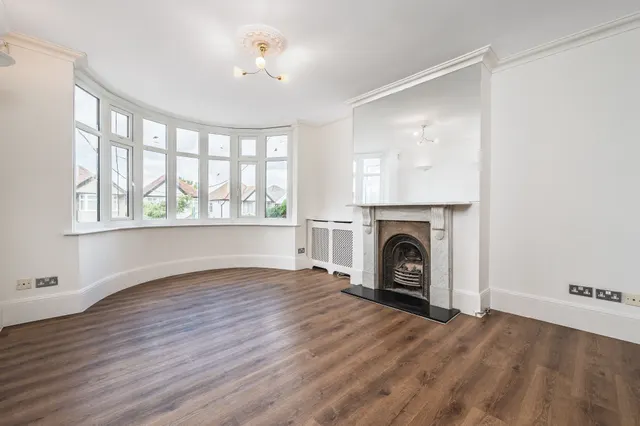 Photo 2 — 73 Southfields, London