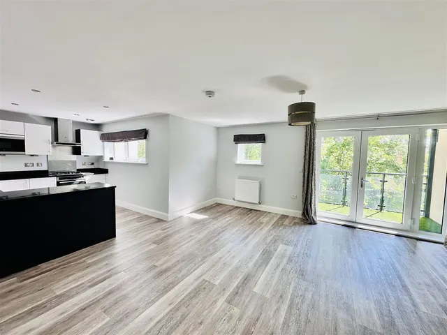 Stickley Court, Faringdon, SN7 7FU, photo 1
