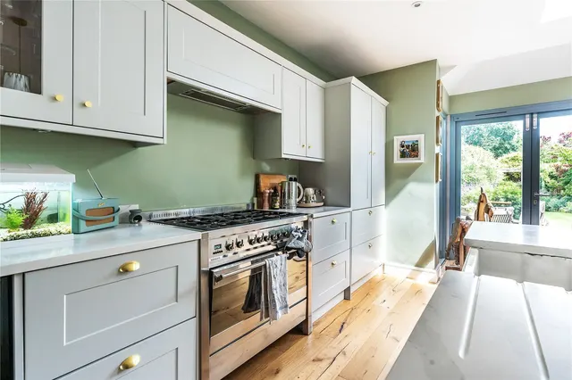 Flanchford Road, Reigate, RH2, photo 2