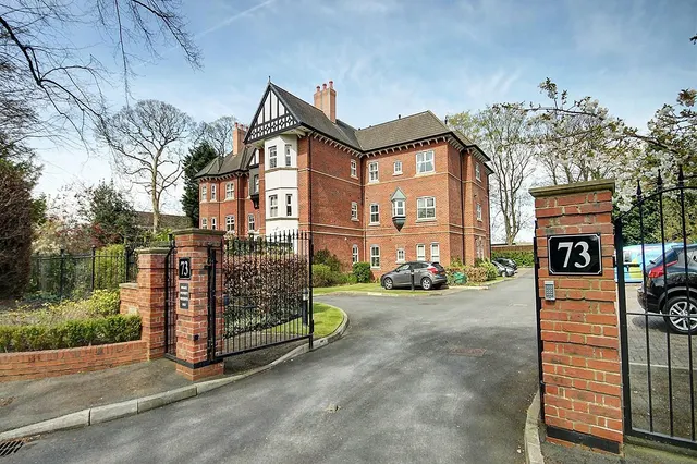 73 Wellington Road, Timperley, Cheshire WA15 7RH, photo 1