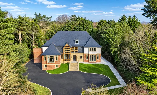 Croft Drive, Caldy, CH48, photo 1