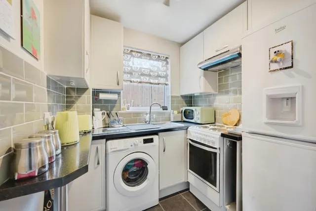 Ruxley Mews, Epsom, KT19, photo 3