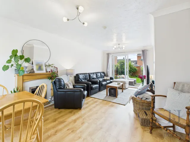 Ash Lea Close, Cotgrave, NG12, photo 2