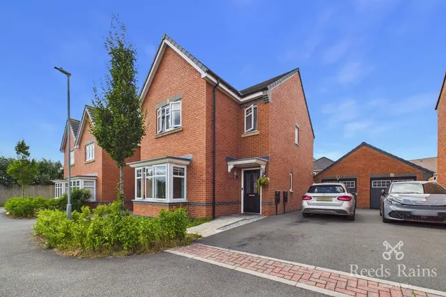 4 bedroom house — Byron Close, Claughton-on-Brock, Lancashire, PR3