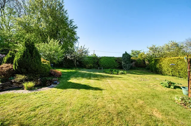West Road, Barton Stacey, SO21, photo 2