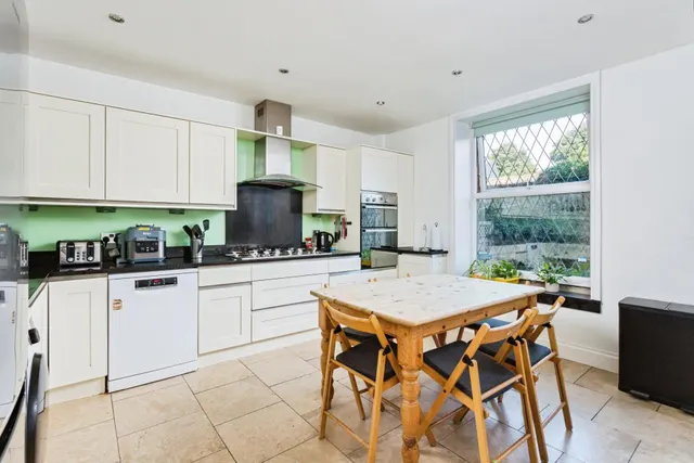 Photo 3 — Springfield Place, Guiseley, Leeds, LS20