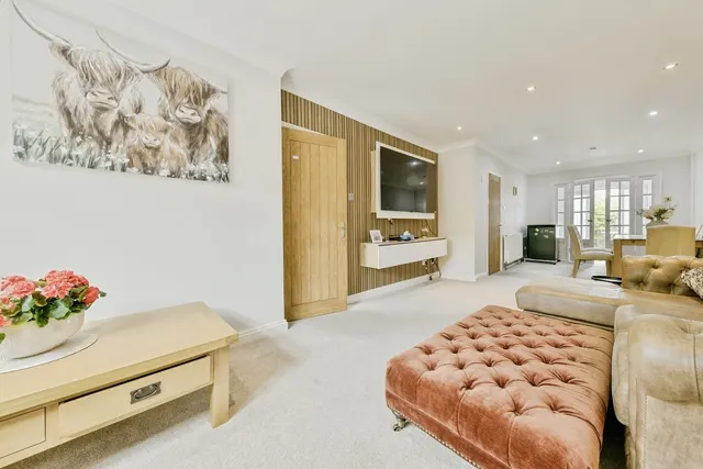 Photo 3 — Marlborough Road, Stevenage, Hertfordshire, SG2