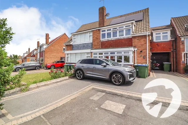 Meyer Road, Erith, DA8, photo 1