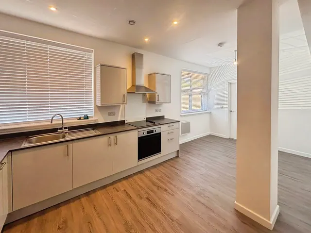 Ascot House Peterborough, PE2, photo 1