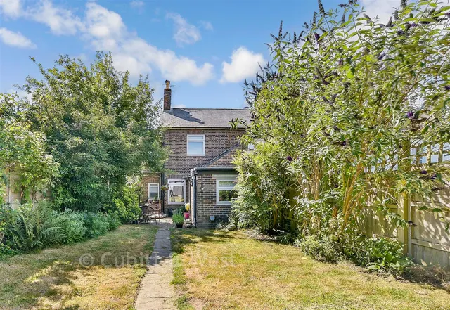 Smith Road, Reigate, RH2, photo 2