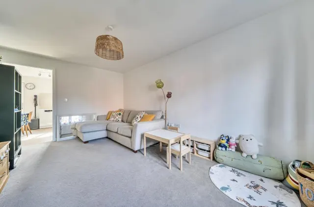 Tyler Drive, Keyworth, NG12, photo 3