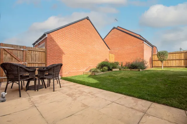 Goldcrest Way, Kettering, NN14, photo 3