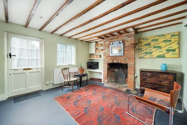 South View Court, Devizes, SN10, photo 3