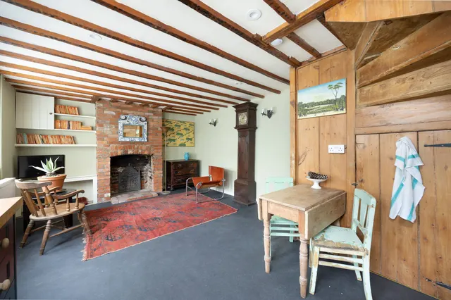South View Court, Devizes, SN10, photo 2