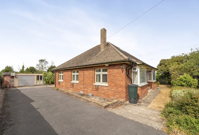 Kayte Lane, Gloucestershire, Bishops Cleeve, GL52 8AS, photo 1