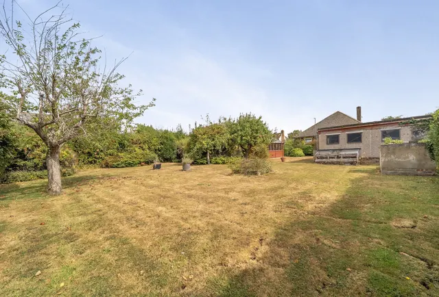 Photo 2 — Kayte Lane, Gloucestershire, Bishops Cleeve, GL52 8AS