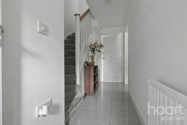 Lacewing Drive, Bedford, MK40, photo 2