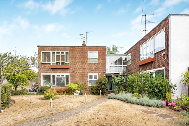 Constance Road, Twickenham, TW2, photo 1