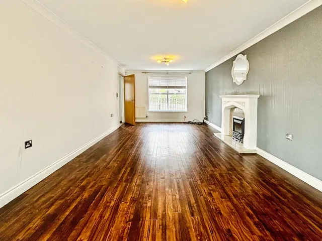 Netherwitton Way, Gosforth, NE3, photo 3