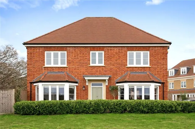 Lushington Drive, Barnet, EN4 0FE, photo 1