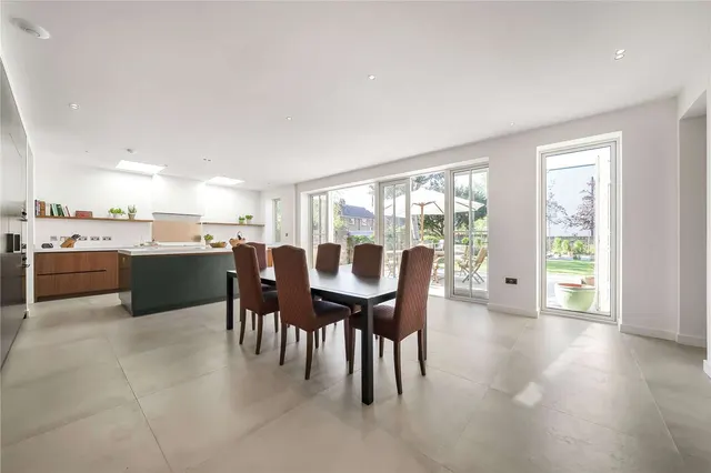 Photo 2 — Sandy Lane, Richmond, TW10 7EN