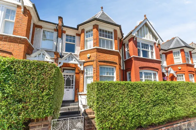 Windermere Road, London, N10, photo 1
