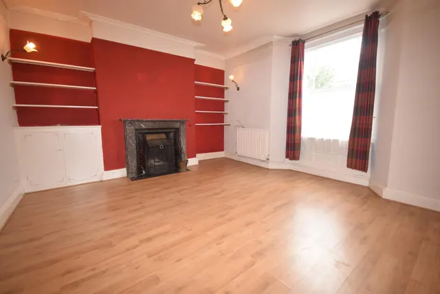 South Street, Newport, EX32, photo 2