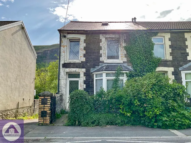 Bournville Road, Blaina, photo 1