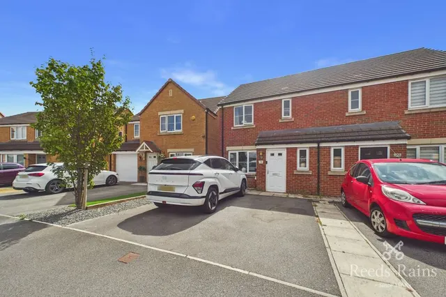 Candle Crescent, Thurcroft, South Yorkshire, S66, photo 1