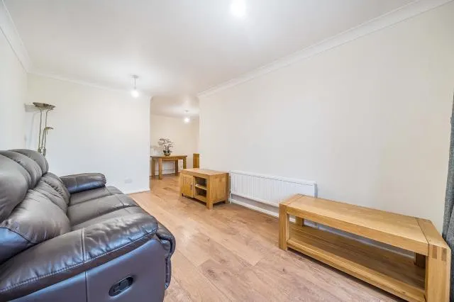 Savile Way, Grove, OX12, photo 2