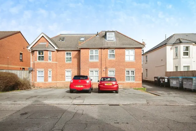 Malmesbury Park Place, Bournemouth, BH8, photo 1
