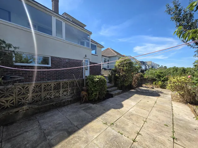 Lower Rea Road, photo 1