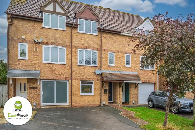 Cleasby Close, A versatile home with no onward chain, SN5, photo 1