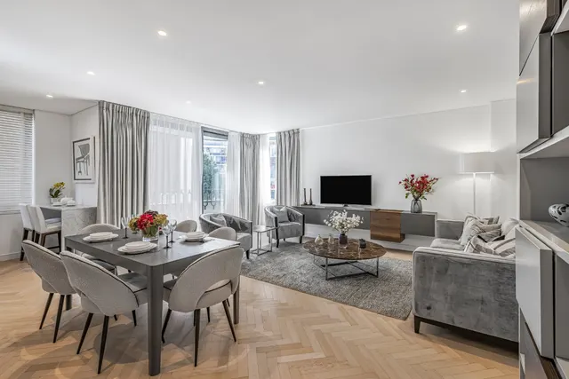 Queensway, Bayswater, London, W2, photo 1