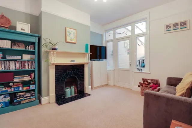 Lyndhurst Road, Exmouth, EX8, photo 3