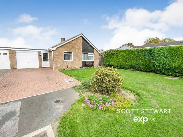 St. Johns Drive, Spalding, PE11, photo 1