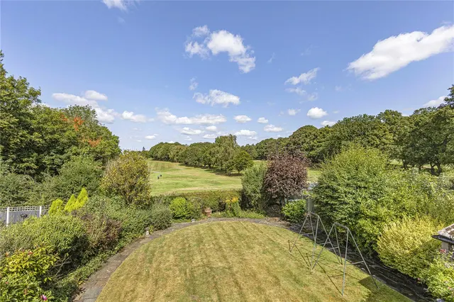 Photo 3 — Sunset View, High Barnet, EN5 4LB