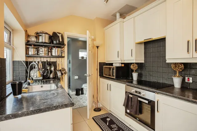 Field Street, Shepshed, LE12, photo 3
