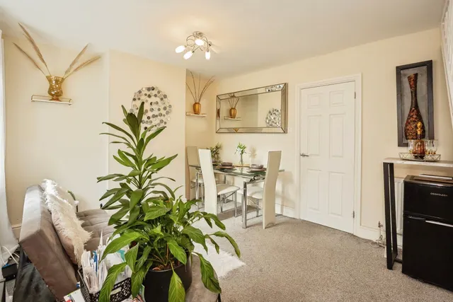 Field Street, Shepshed, LE12, photo 2